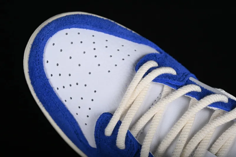 All categories Nk SB Dunk Series Nk SB Dunk Low low-top sneakers April Skateboards x Nk SB Dunk Low joint model Frozen Rose SB smashed backboard fashion casual sneakers FD2562-400